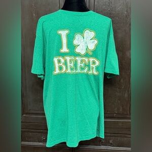 Ripple Junction unisex short sleeves t-shirt with “I 🍀Beer” - size 2 XLarge